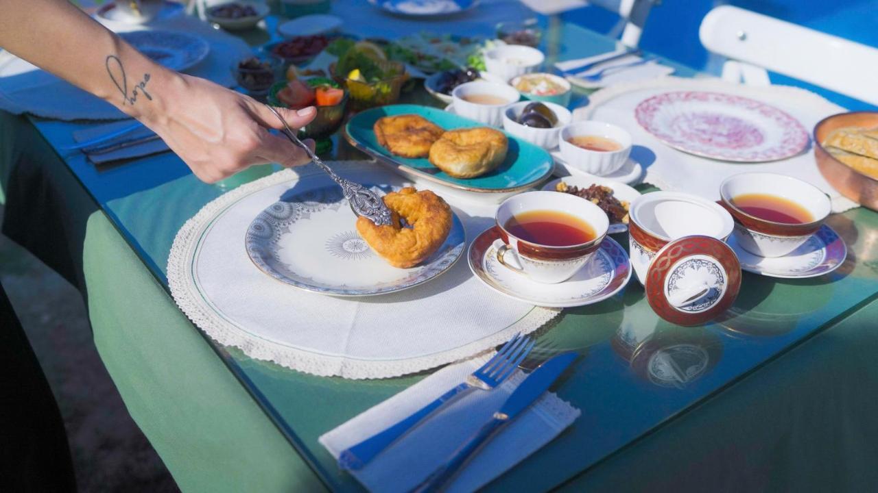 Mea ألاتشاتي المظهر الخارجي الصورة